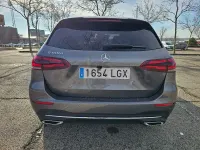 Usado Mercedes B180 116 CV (85 kW) 2020 Gris / plata Utilitario