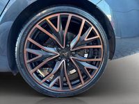 Usado Cupra Leon VZ 245 CV (180 kW) 2024 Gris / plata Familiar