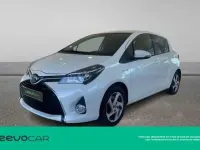 Usado Toyota Yaris Active 101 CV (74 kW) 2016 Blanco Berlina