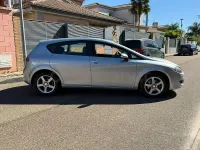 Usado Seat Leon Reference 105 CV (77 kW) 2006 Gris / plata Utilitario