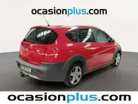 Usado Seat Altea 105 CV (77 kW) 2012 Rojo SUV
