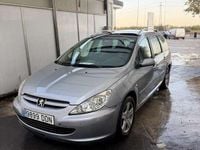 Usado Peugeot 307 110 CV (80 kW) 2004 Gris Utilitario