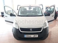 Usado Peugeot Partner Tepee Active 100 CV (73 kW) 2016 Blanco Monovolumen