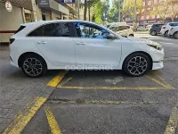 Usado Kia Ceed 100 CV (73 kW) 2024 Blanco Utilitario