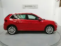 Usado Skoda Kamiq Sport 150 CV (110 kW) 2022 Rojo SUV