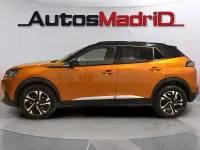Usado Peugeot 2008 GT 130 CV (95 kW) 2023 Naranja SUV