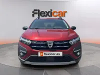 Usado Dacia Sandero Comfort 91 CV (66 kW) 2022 Rojo Berlina