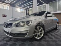Usado Volvo S60 Momentum 150 CV (110 kW) 2017 Gris / plata Berlina