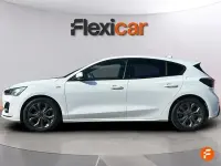 Usado Ford Focus Active 125 CV (91 kW) 2022 Blanco Berlina