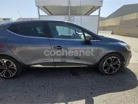Usado Renault Clio IV Zen 90 CV (66 kW) 2019 Gris / plata Berlina