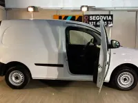 Usado Renault Kangoo 75 CV (55 kW) 2019 Blanco Monovolumen