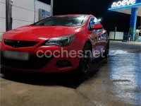 Usado Opel Astra GTC Sportive 165 CV (121 kW) 2012 Rojo Berlina