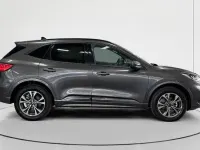 Usado Ford Kuga ST-Line 225 HP (165 kW) 2023 SUV