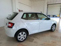 Usado Skoda Fabia Style 90 CV (66 kW) 2015 Blanco Utilitario