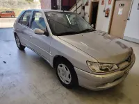 Usado Peugeot 306 90 CV (66 kW) 2000 Gris / plata Berlina