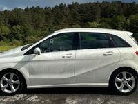 Usado Mercedes B180 109 CV (80 kW) 2013 Blanco Monovolumen