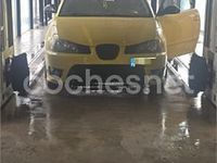 Usado Seat Ibiza FR 130 CV (95 kW) 2003 Amarillo Utilitario
