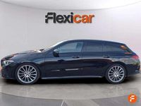 Usado Mercedes CLA200 Shooting Brake 163 CV (119 kW) 2022 Negro Familiar
