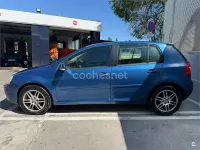 Usado VW Golf V Highline 105 CV (77 kW) 2007 Azul Berlina