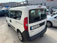 Usado Opel Combo Expression 90 HP (66 kW) 2014 Branco Monovolume