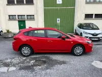 Usado Subaru Impreza 140 CV (102 kW) 2019 Rojo Berlina