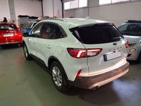 Usado Ford Kuga Titanium 225 CV (165 kW) 2024 Blanco SUV