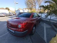 Usado Renault Mégane Cabriolet Privilege 120 CV (88 kW) 2004 Rojo Descapotable
