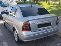 Usado Opel Astra Elegance 100 CV (73 kW) 2002 Gris / plata Berlina
