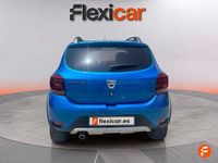 Usado Dacia Sandero Essentiel 90 CV (66 kW) 2019 Azul Utilitario