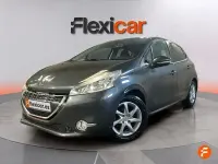 Usado Peugeot 208 Allure 92 CV (67 kW) 2015 Gris Utilitario