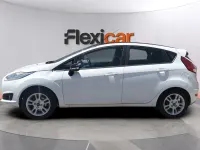 Usado Ford Fiesta Active 86 CV (63 kW) 2017 Blanco Utilitario