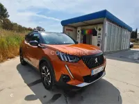Usado Peugeot 2008 GT-line 130 CV (95 kW) 2020 Naranja SUV