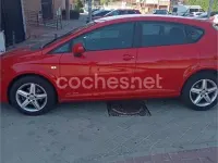 Usado Seat Leon Copa 105 CV (77 kW) 2011 Rojo Utilitario
