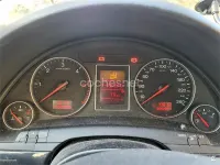 Usado Audi A4 130 CV (95 kW) 2002 Azul Berlina