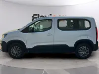 Usado Peugeot Rifter Active 102 CV (75 kW) 2023 Blanco Monovolumen