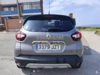 Usado Renault Captur Zen 120 CV (88 kW) 2017 Gris / plata SUV