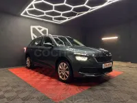 Usado Skoda Kamiq Ambition 110 CV (80 kW) 2021 Gris / plata SUV