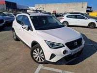 Usado Seat Arona Style Plus 110 CV (80 kW) 2021 Blanco SUV