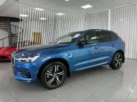 Usado Volvo XC60 R-Design 196 CV (144 kW) 2021 Azul SUV