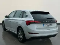 Usado Skoda Scala Ambition 110 CV (80 kW) 2021 Blanco Utilitario