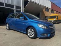 Usado Mercedes B180 109 CV (80 kW) 2013 Azul Monovolumen