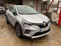 Usado Renault Captur Techno 91 CV (66 kW) 2024 Plateado SUV