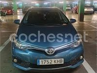 Usado Toyota Auris Active 116 CV (85 kW) 2018 Azul Familiar