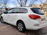Usado Opel Astra Excellence 110 CV (80 kW) 2015 Blanco Familiar
