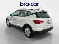 Usado Seat Arona Ecomotive 95 CV (69 kW) 2021 Blanco SUV