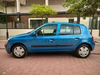Usado Renault Clio Expression 60 CV (44 kW) 2001 Azul Berlina