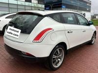Usado Lancia Delta 120 CV (88 kW) 2010 Blanco Utilitario