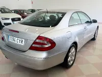 Usado Mercedes CLK320 Elegance 218 CV (160 kW) 2004 Gris / plata Coupe