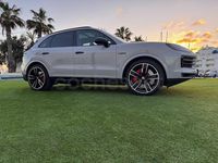 Usado Porsche Cayenne S E-Hybrid 519 CV (381 kW) 2024 Gris / plata SUV