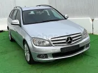 Usado Mercedes C200 Elegance 136 CV (100 kW) 2008 Gris / plata Familiar
